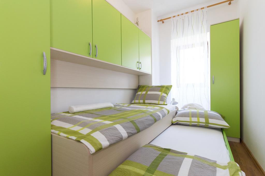Holiday Home Mery By El-Pi Tours มาลินสกา ภายนอก รูปภาพ