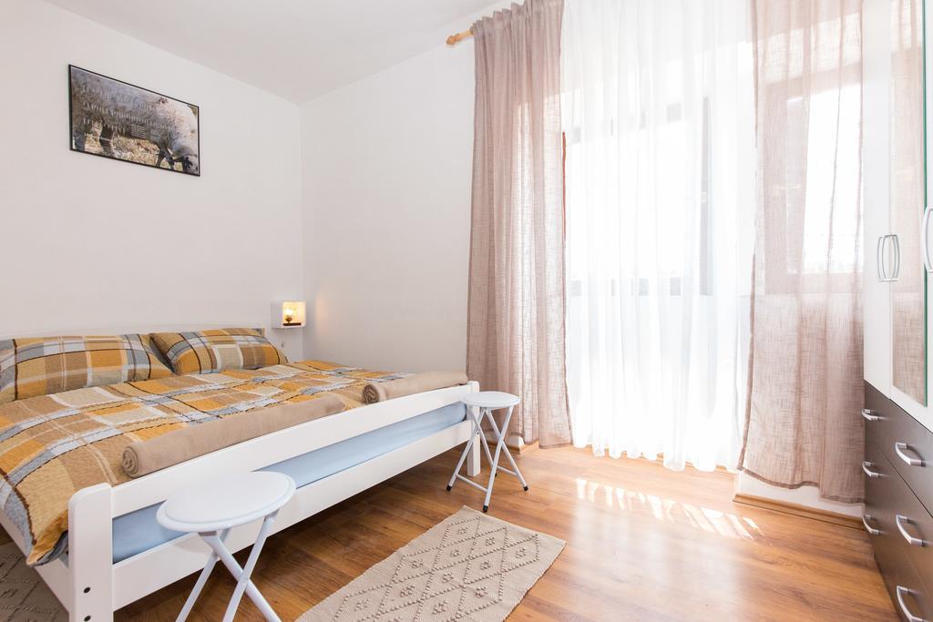 Holiday Home Mery By El-Pi Tours มาลินสกา ภายนอก รูปภาพ