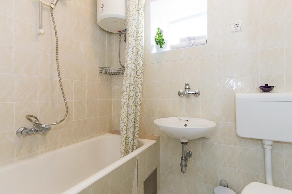 Holiday Home Mery By El-Pi Tours มาลินสกา ภายนอก รูปภาพ