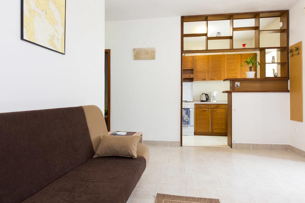 Holiday Home Mery By El-Pi Tours มาลินสกา ภายนอก รูปภาพ